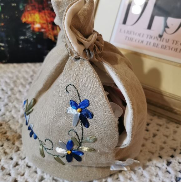 Potli chocolate pouch with beautiful floral design. - Picture 2 of 6